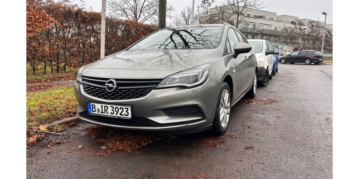 Opel Astra 104.400 km 8.300 € Berlin 12051