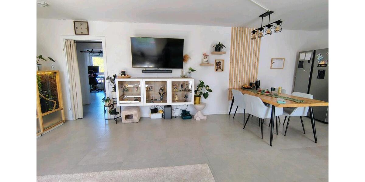 Dachgeschoßwohnung Hatten - 3 Zimmer, 82 m&sup2;, 990&euro; | Angebot:26419502