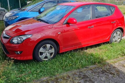 Hyundai i30 280.000 km 1.200 &euro; Salenwang 87654