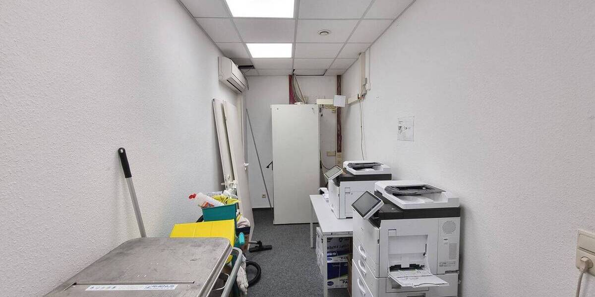 Gewerbeobjekt Bremerhaven Geestemünde - 8 Zimmer, 310 m&sup2;, 2.500&euro; | Angebot:26731166