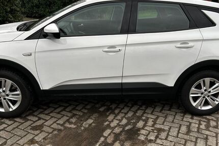 Opel Grandland (X) 69.747 km 14.500 &euro; Großefehn 26629