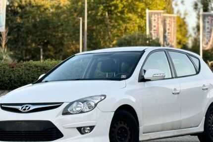 Hyundai i30 145.000 km 4.499 &euro; Eschweiler 52249