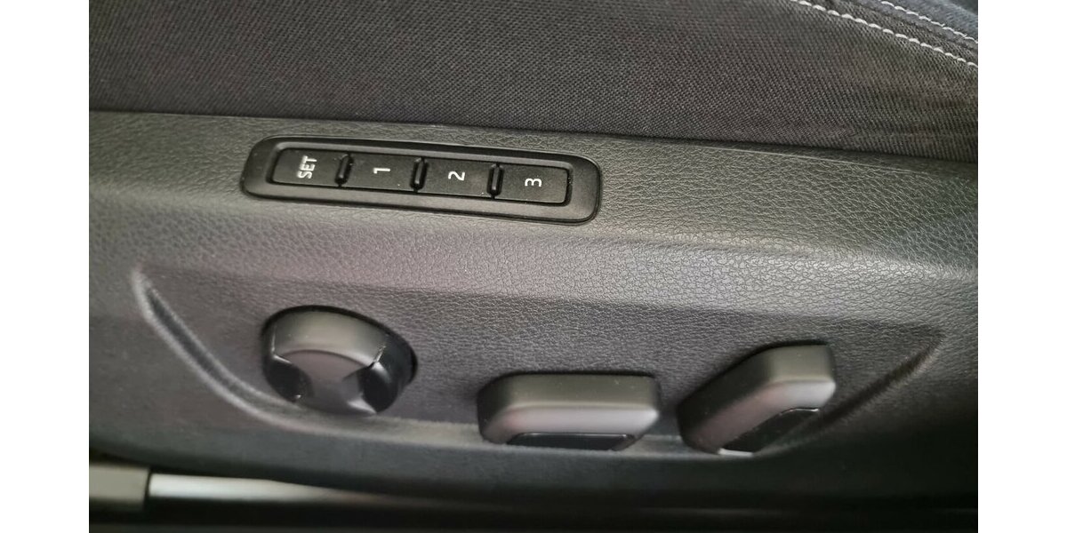 Skoda Superb Style LED ACC AHK Memory Canton Keyless 94.500 km 22.990 &euro; Garrel 49681