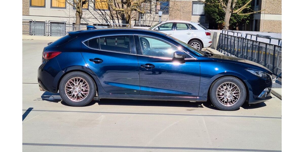 Mazda 3 103.000 km 9.990 &euro; Mainz 55129