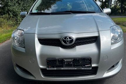 Toyota Auris 200.000 km 2.999 &euro; Minden 32427