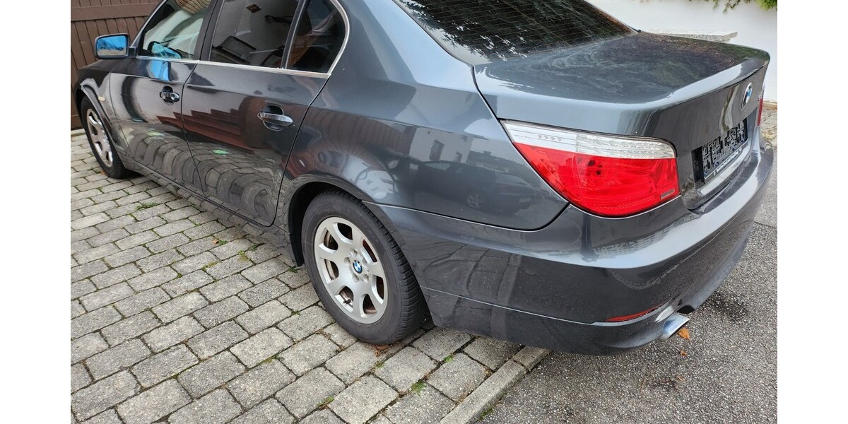 BMW 5er 195.000 km 2.750 &euro; Altdorf 84032