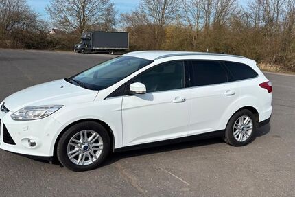 Ford Focus 132.900 km 8.200 € Seligenstadt 63500