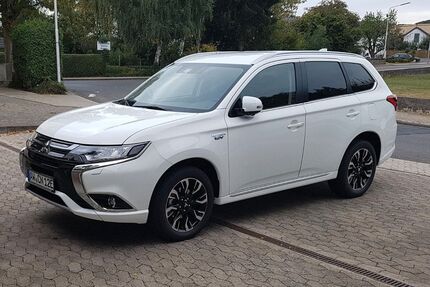Mitsubishi Plug-in Hybrid Outlander 40.000 km 20.050 &euro; Grafschaft 53501