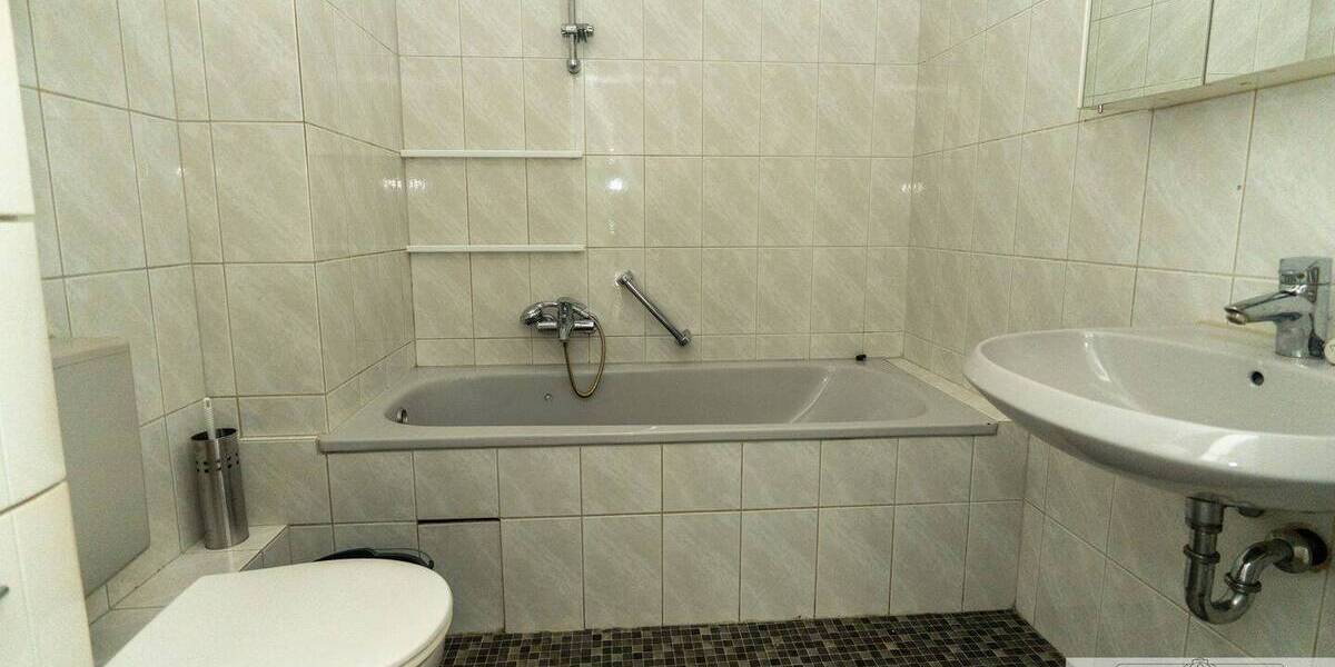 Mehrfamilienhaus, Wohnhaus Neuss Furth-Süd - 1 Zimmer, 220 m&sup2;, 849.000&euro; | Angebot:26029914