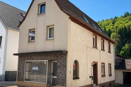 Haus Hinterweidenthal - 7 Zimmer, 140 m&sup2;, 113.000&euro; | Angebot:26423426