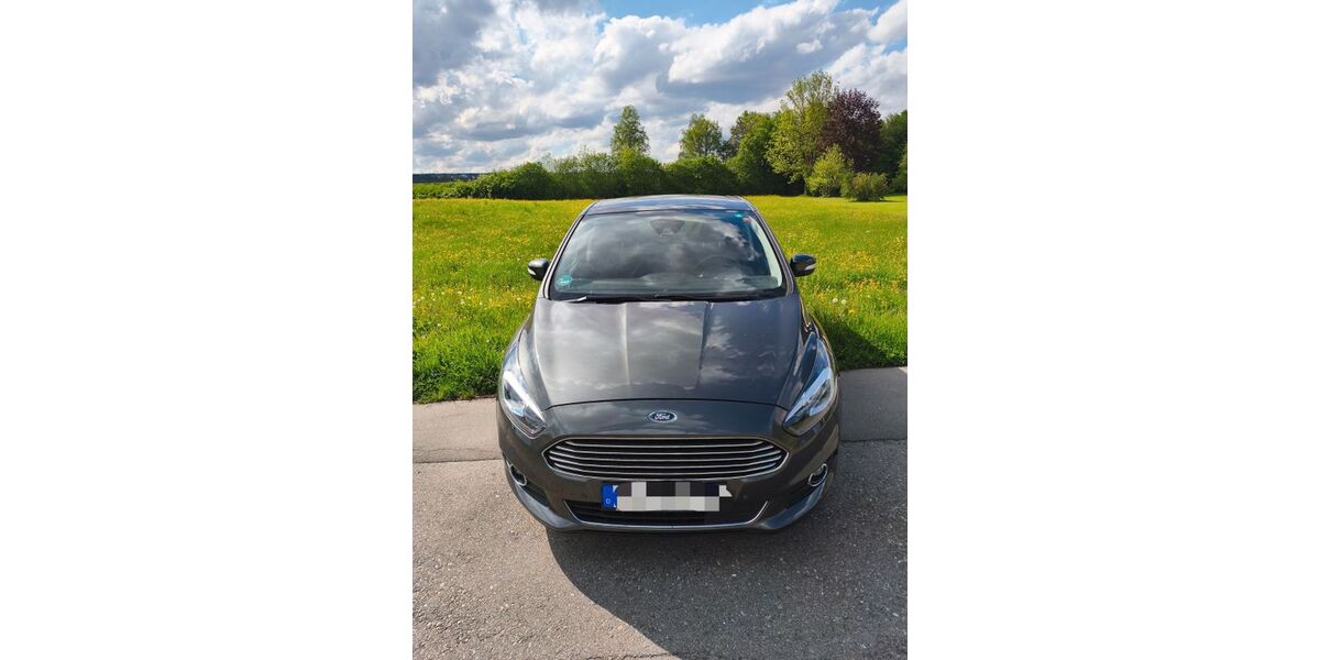 Ford S-Max 104.500 km 17.900 &euro; Altensteig 72213