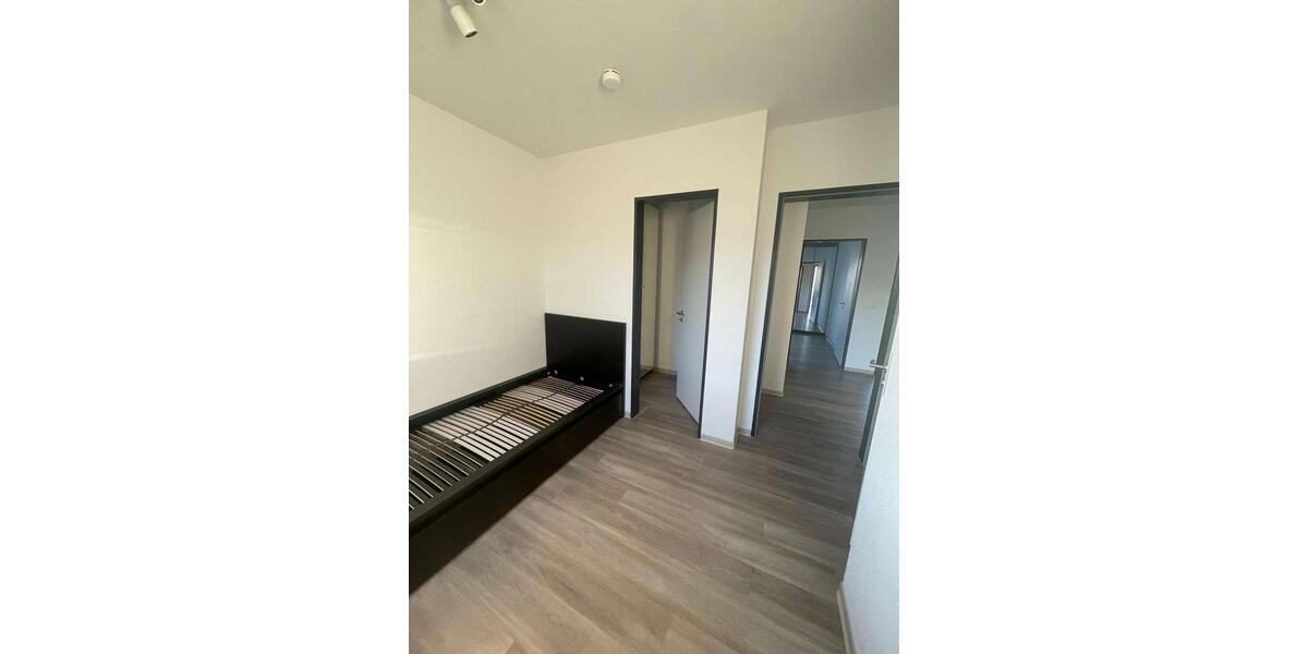 Etagenwohnung Oldenburg Eversten - 5 Zimmer, 119 m&sup2;, 1.495&euro; | Angebot:25352544