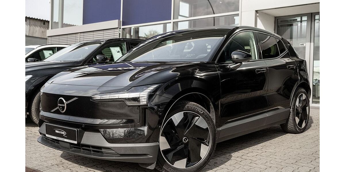 Volvo EX30 13.000 km 35.890 &euro; Pinneberg 25421