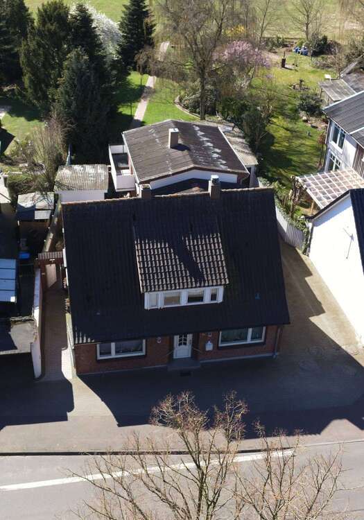 Haus zum Kaufen in Wacken 280.000 € 257.19 m²