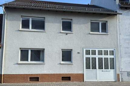 Haus Graben-Neudorf Neudorf - 7 Zimmer, 224 m&sup2;, 490.000&euro; | Angebot:24789241