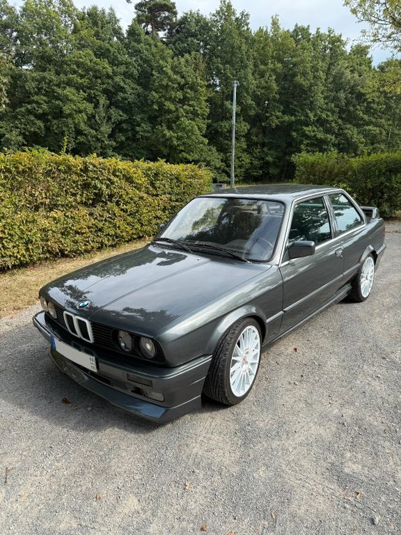 BMW 325 262.000 km 11.500 € Michelfeld 74545