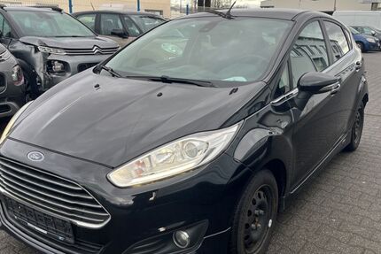 Ford Fiesta 228.000 km 2.990 &euro; Halsenbach 56283