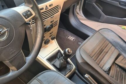 Opel Astra 125.000 km 1.950 &euro; Dreieich 63313
