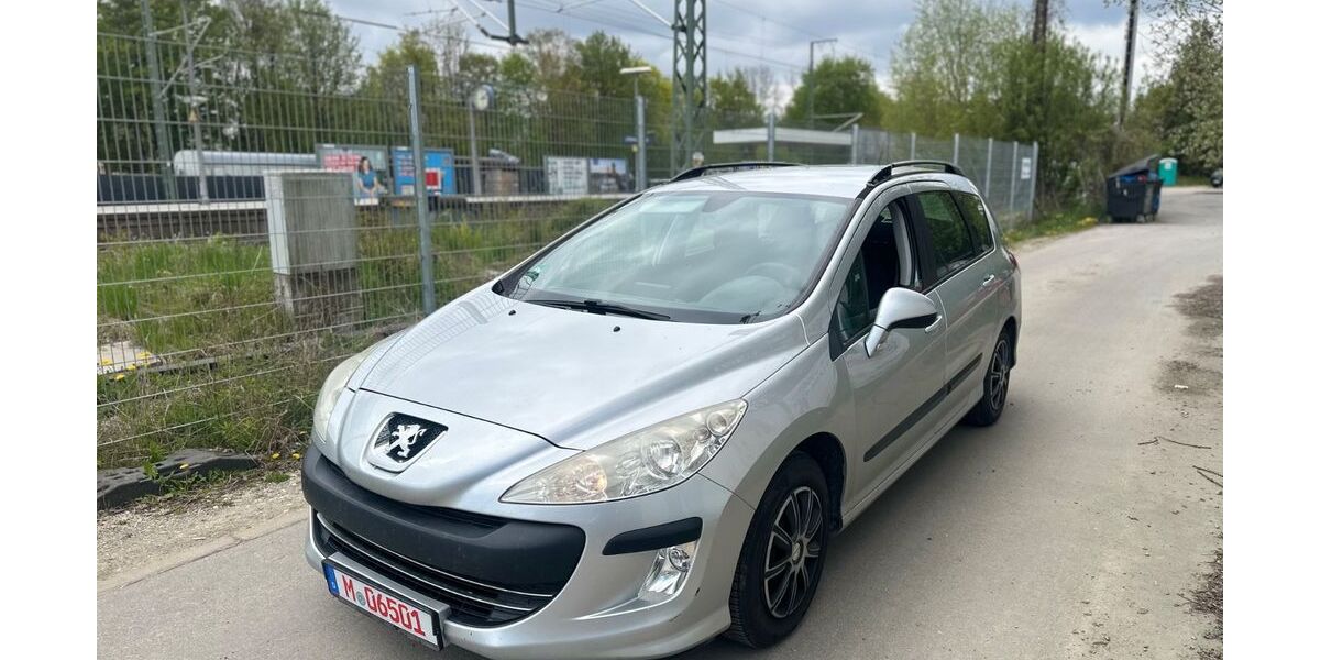 Peugeot 308 233.850 km 999 &euro; München 81929