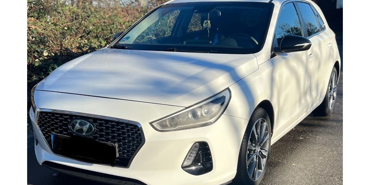 Hyundai i30 152.000 km 12.900 &euro; Philippsburg 76661