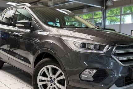 Ford Kuga 128.000 km 10.990 &euro; Bremen 28207