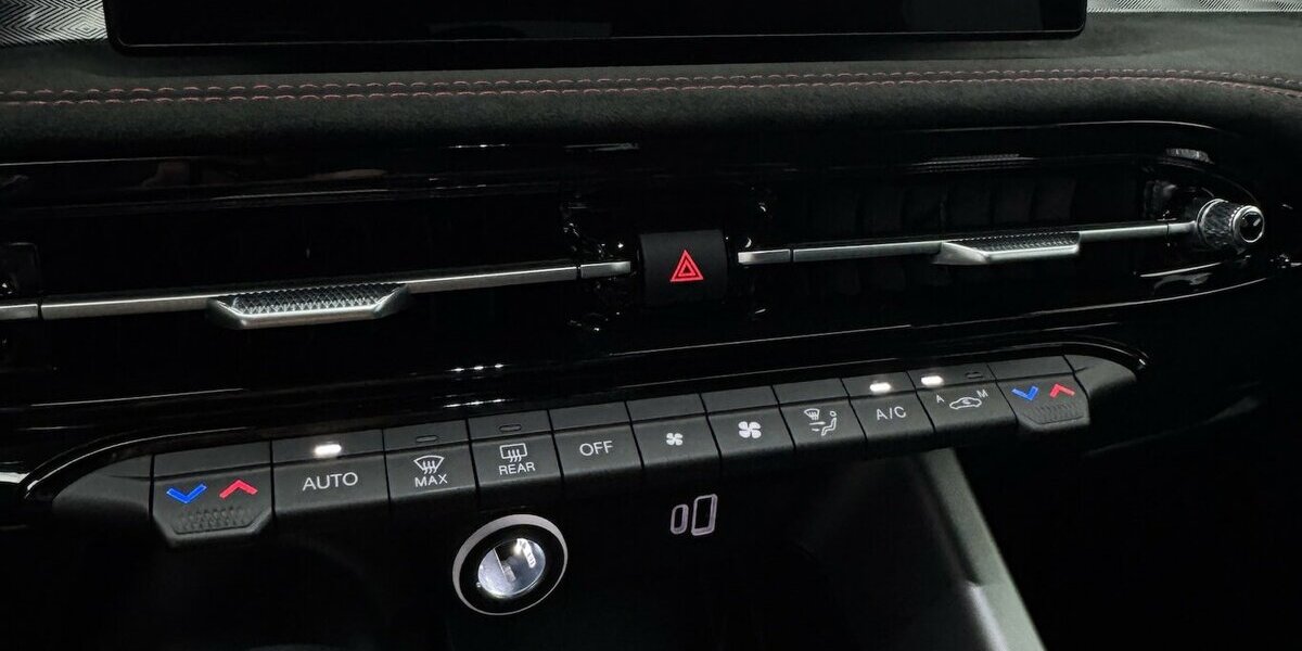 Alfa Romeo Tonale 1.5 VGT Veloce 48 V Hybrid LED 21.600 km 26.385 &euro; Lich 35423