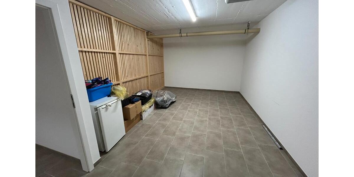Etagenwohnung Abensberg - 3 Zimmer, 146 m&sup2;, 1.175&euro; | Angebot:26329468