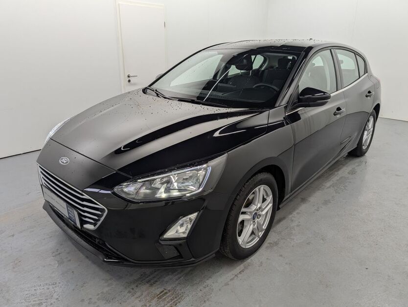 Ford Focus 56.774 km 19.250 € Landau 76829