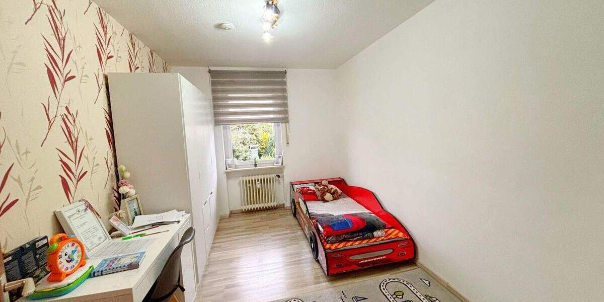 Etagenwohnung Leverkusen Rheindorf - 4 Zimmer, 101 m&sup2;, 268.000&euro; | Angebot:25409672