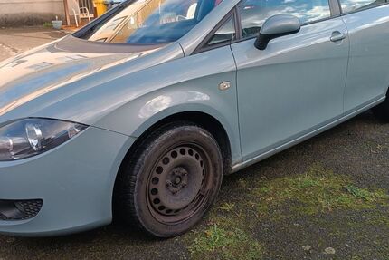 Seat Leon 180.000 km 1.399 € Leipzig 04288