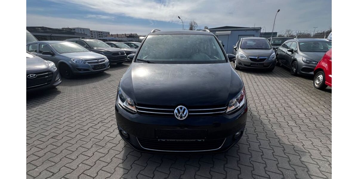 VW Touran 230.000 km 4.750 &euro; Nürnberg 90439