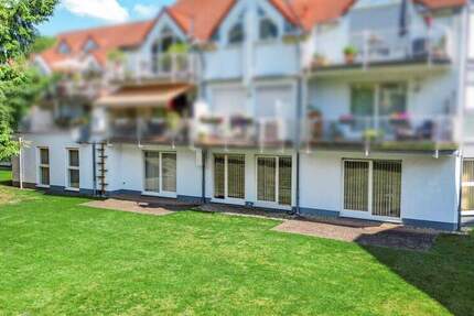 Büro-Praxis - Gewerbeeinheiten im Erdgeschoss mit 7 Außenstellplätzen, 2 Tiefgaragenstellplätzen und Gartennutzung 1 zimmer