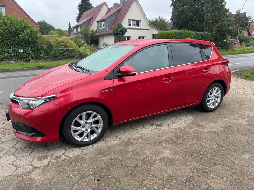 Toyota Auris 230.000 km 9.500 € Stelle 21435