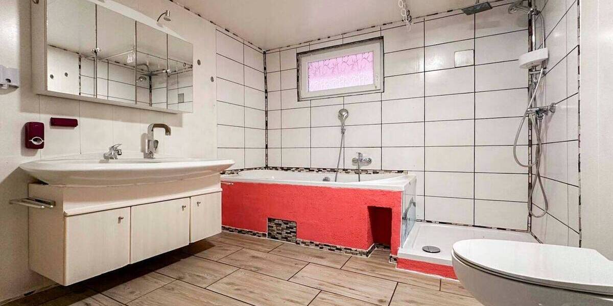 Einfamilienhaus Wilhermsdorf - 6 Zimmer, 220.000&euro; | Angebot:26569809