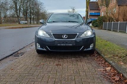 Lexus IS 220 365.278 km 3.650 &euro; Papenburg 26871