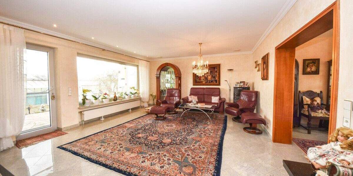 Einfamilienhaus Babenhausen Sickenhofen - 6 Zimmer, 252 m&sup2;, 1.250.000&euro; | Angebot:25390312