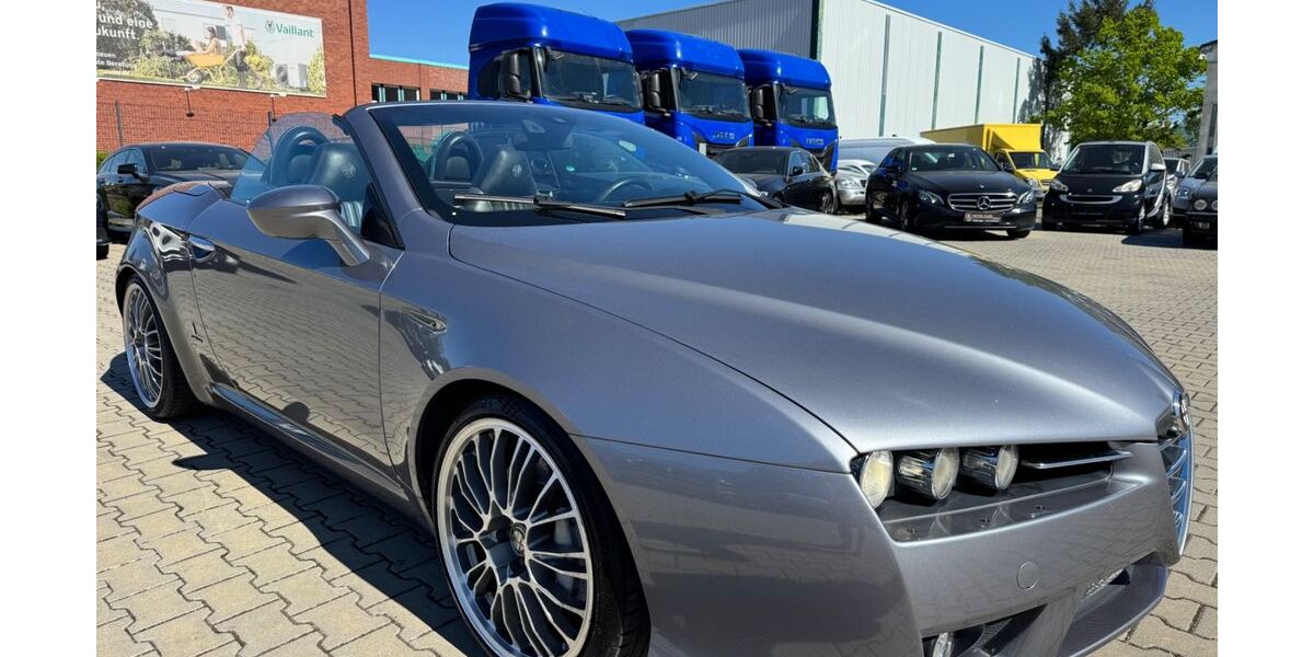 Alfa Romeo Spider 98.000 km 29.990 &euro; Machern 04827