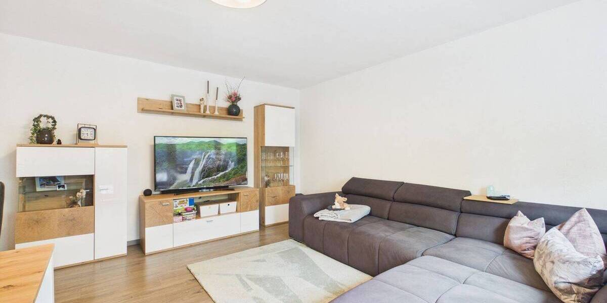 Etagenwohnung Finnentrop Bamenohl - 5 Zimmer, 107 m&sup2;, 149.000&euro; | Angebot:26752457