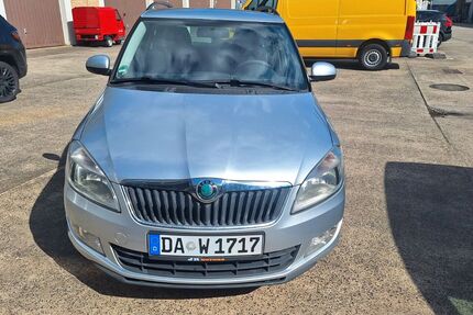 Skoda Fabia 211.478 km 2.300 &euro; Frankfurt 60528