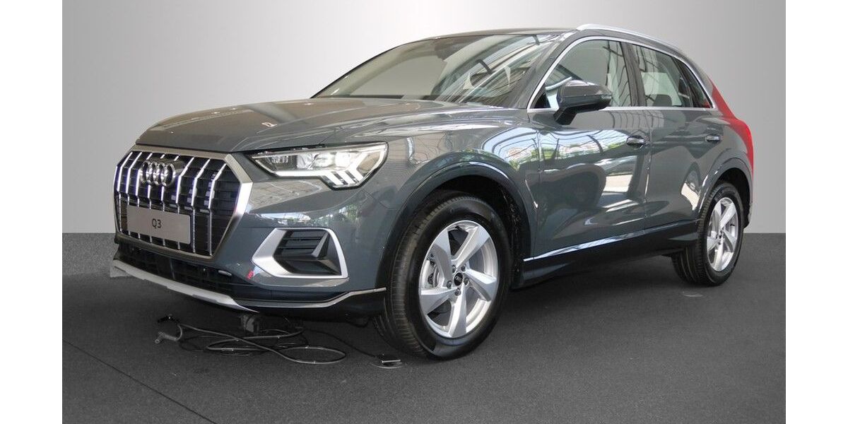 Audi Q3 19.000 km 39.888 &euro; Offenburg 77652