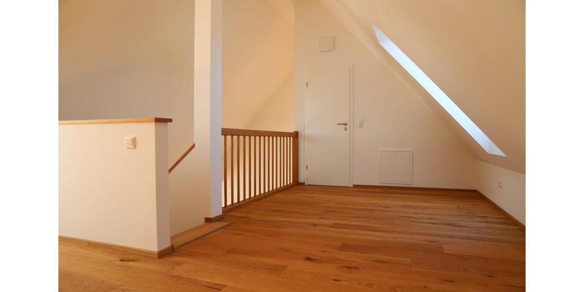 Maisonettenwohnung Oettingen in Bayern - 2.5 Zimmer, 89 m&sup2;, 1.100&euro; | Angebot:24877172