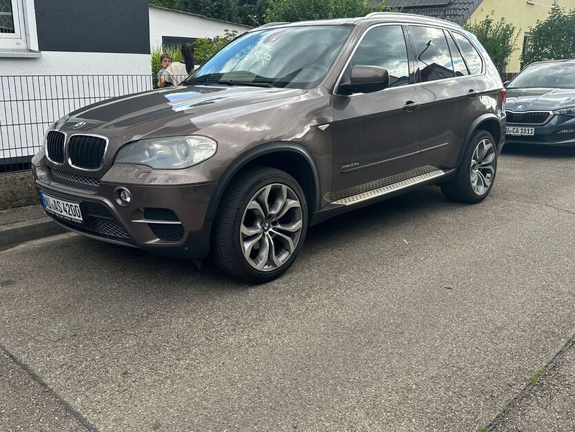 BMW X5 335.000 km 12.500 € Senden 89250