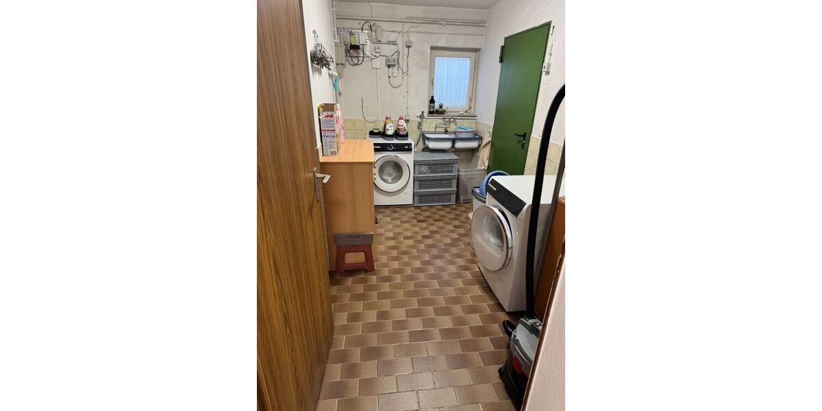 Provisionsfrei* Reiheneckhaus mit Einliegerwohnung von Privat in Herrenberg - Brahmsstraße - Reihenendhaus Herrenberg Herrenberg (Stadt) | Angebot:26973289
