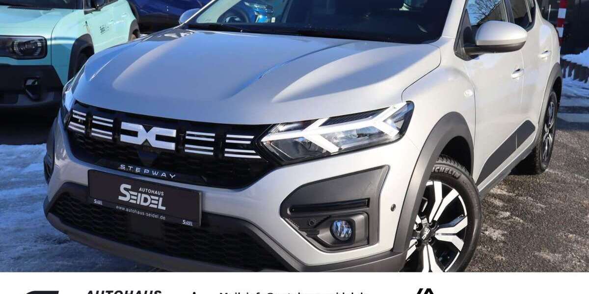 Dacia Sandero 8.135 km 16.487 &euro; Zwickau 08056