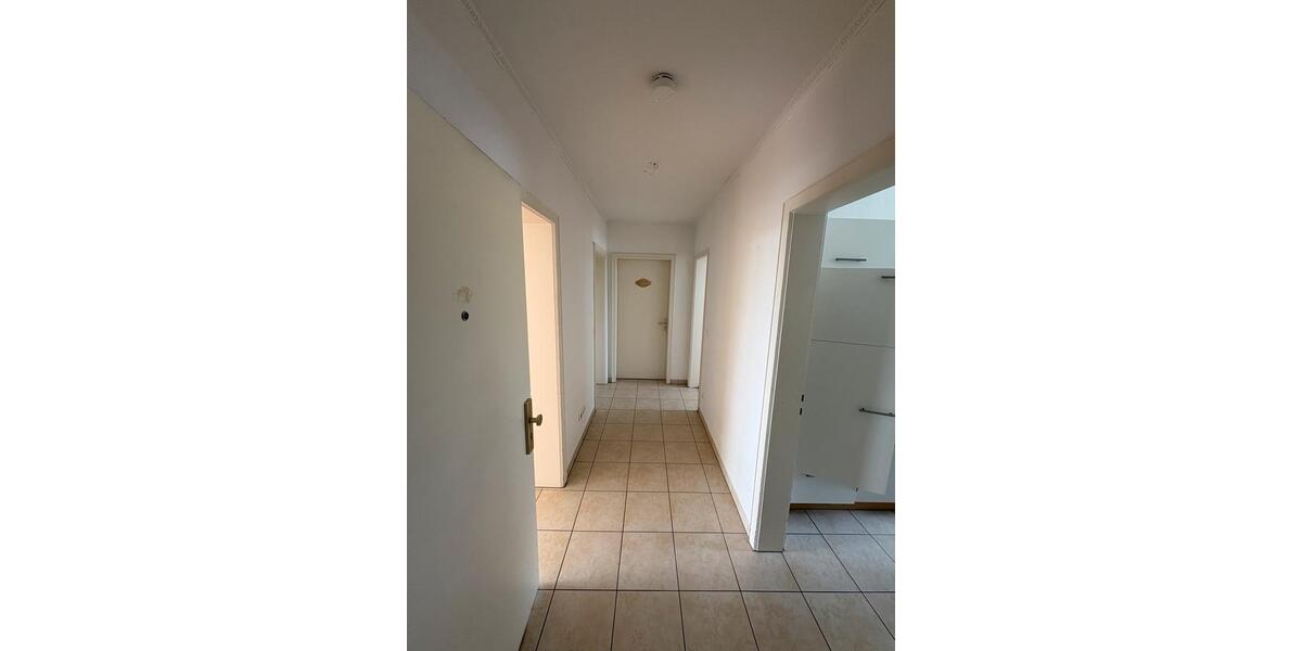 Etagenwohnung Burghausen - 3 Zimmer, 72 m&sup2;, 975&euro; | Angebot:26348847