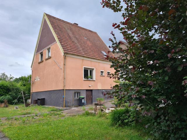 Gepflegtes freistehendes Einfamilienhaus mit großem Grundstück und 3 Garagen - Einfamilienhaus Bexbach | Angebot:26991721