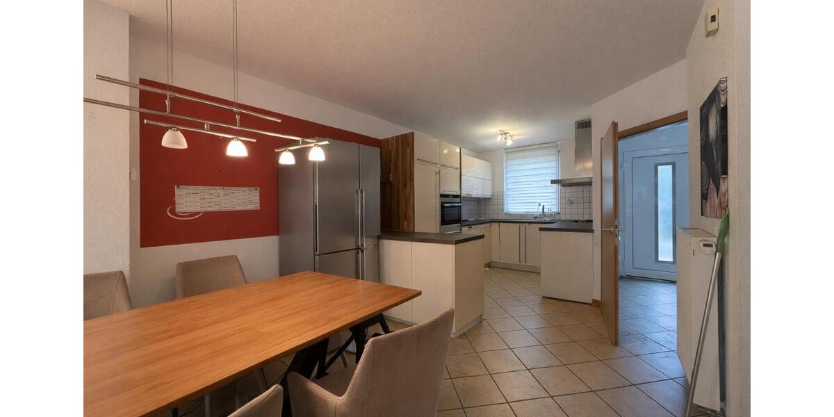 Reihenhaus Sindelfingen Darmsheim - 5 Zimmer, 136 m&sup2;, 1.980&euro; | Angebot:25216520