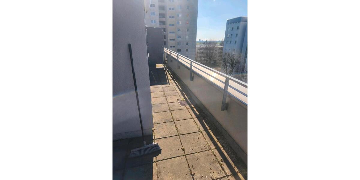 Etagenwohnung Steinbach (Taunus) - 4 Zimmer, 100 m&sup2;, 150&euro; | Angebot:25326466