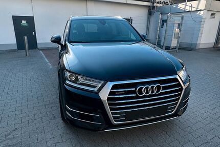 Audi Q7 152.000 km 29.500 &euro; Berlin 13355