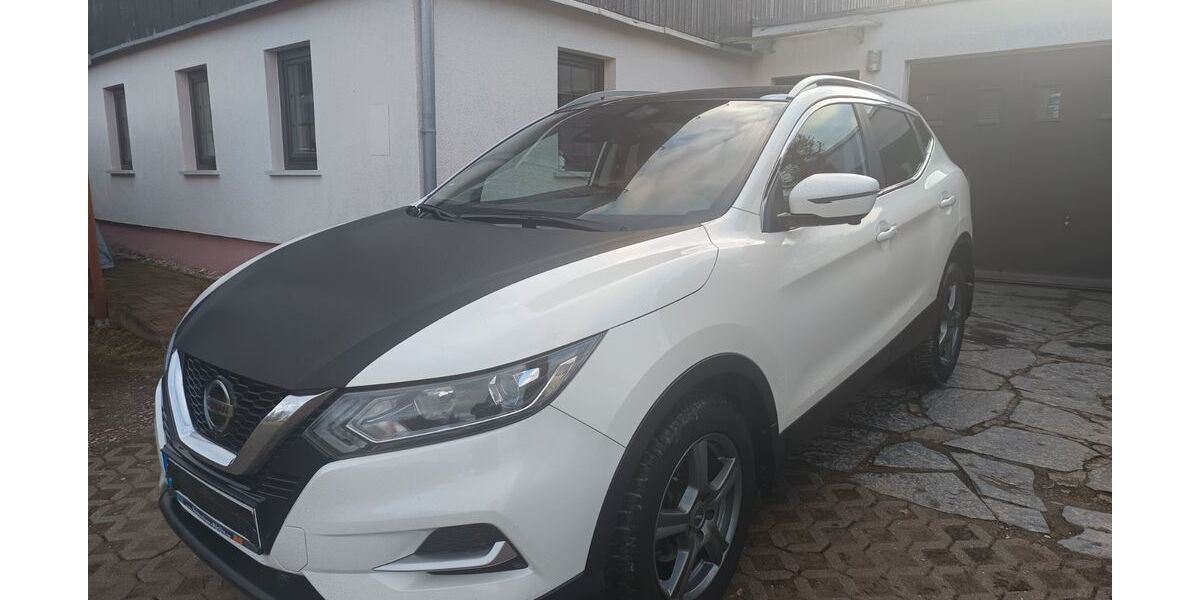 Nissan Qashqai 37.900 km 16.250 &euro; Callenberg 09337